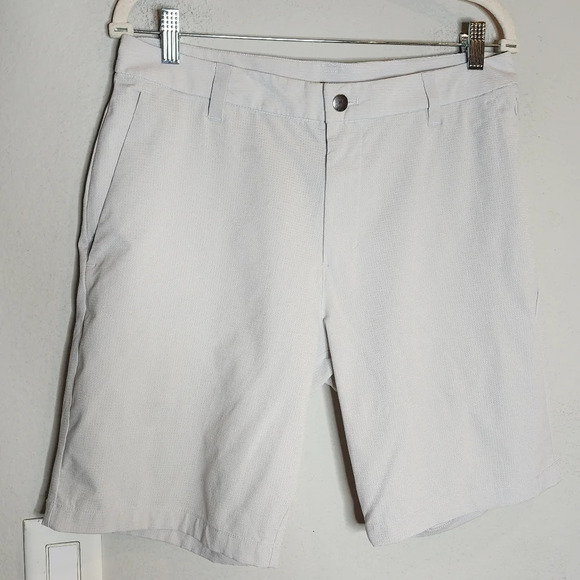 Lululemon Commission 9" Shorts. Light bone griege. M7AK8S. Men's size 32 - Picture 1 of 14
